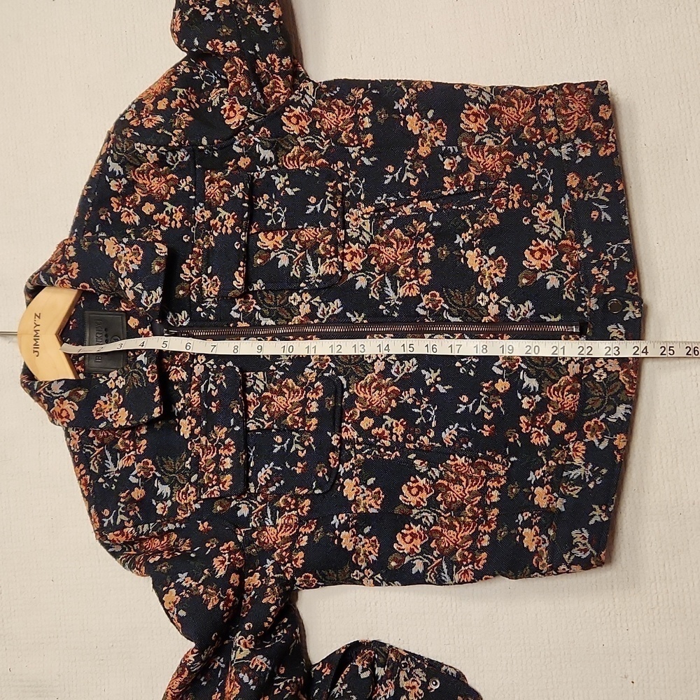 Blank NYC Floral Tapestry floral Quilt Lined Full Zip Jacket Size M - Picture 8 of 13